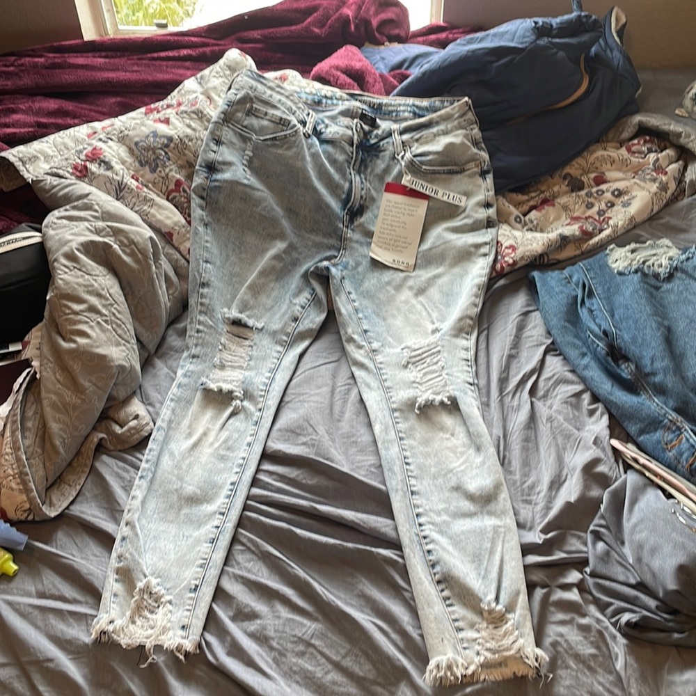 Women’s skinny jeans
